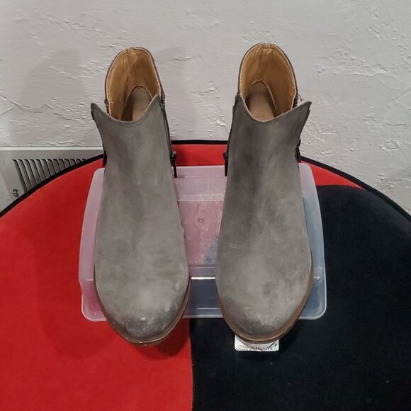 Lucky Brand Breah Leather Boots in Grey Size 8 - Picture 3 of 13